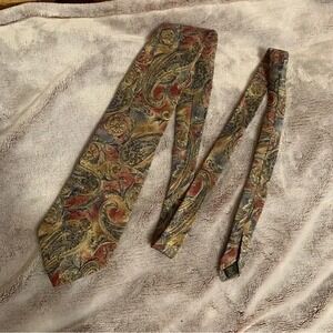 Bill Blass Paisley Necktie All Silk Classic Men's Tie Made in Costa Rica Vintage